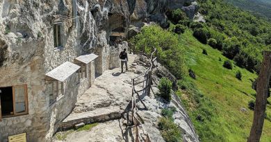 Пещерные монастыри Честер-Мармара