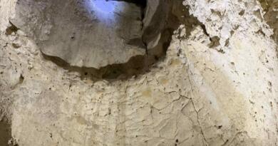 Экскурсия из Севастополя: Небесные гроты скалы&quot;Ак-Кая&quot;и подземный мир &quot;Таври фото 15466