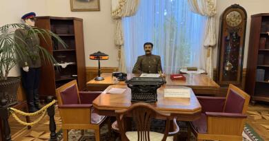 Экскурсия из Севастополя: Воронцовский дворец, Императорский Ливадийский и м фото 15297