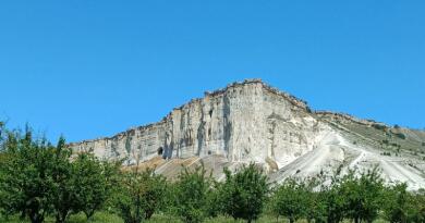 Экскурсия из Севастополя: Небесные гроты скалы"Ак-Кая"и подземный мир "Таври фото 16128